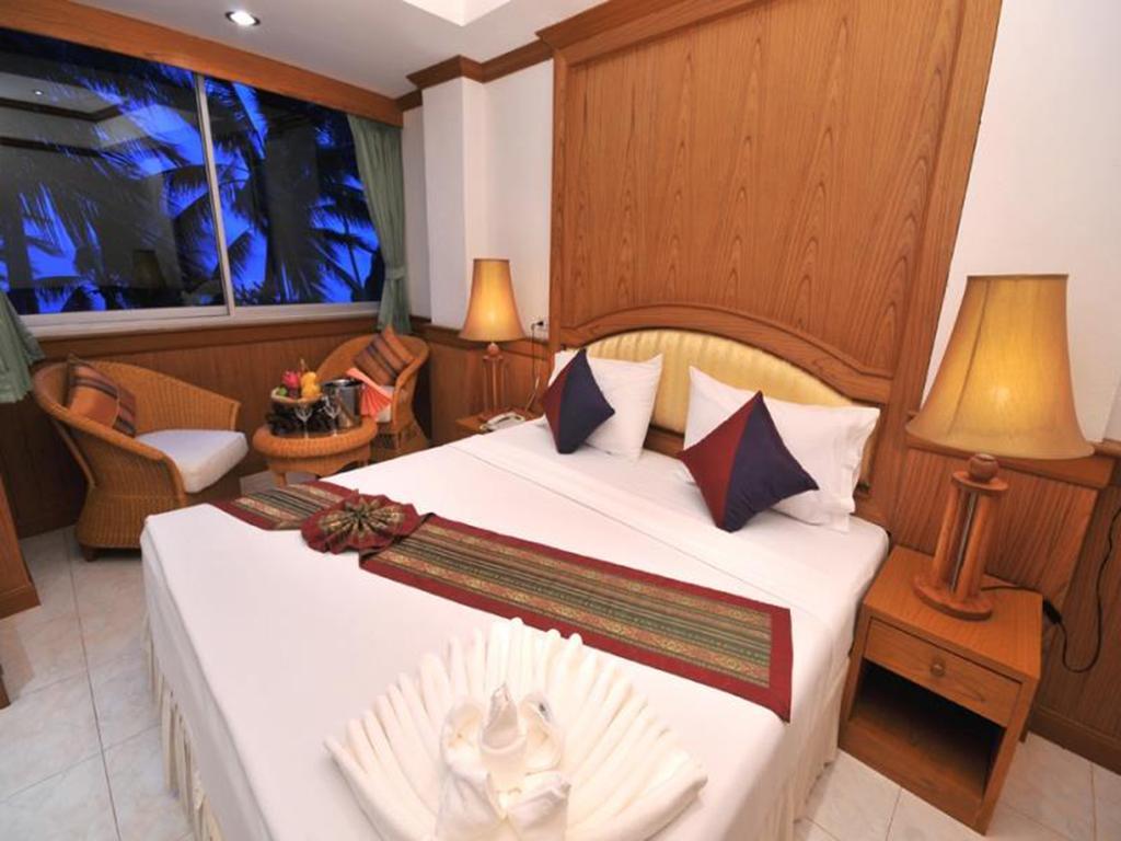 Grand Sea View Beach Resotel Lipa Noi Eksteriør billede