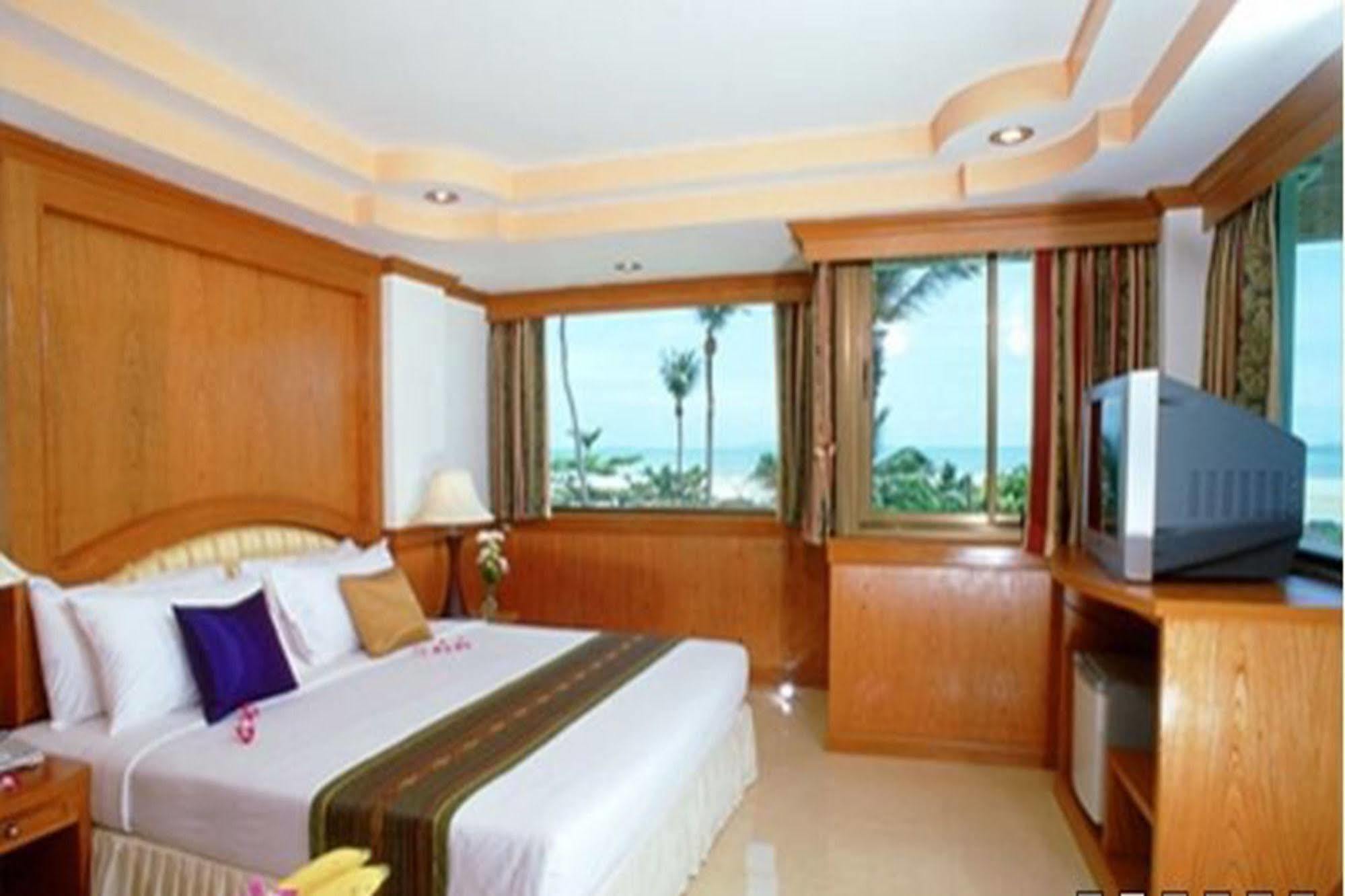 Grand Sea View Beach Resotel Lipa Noi Eksteriør billede