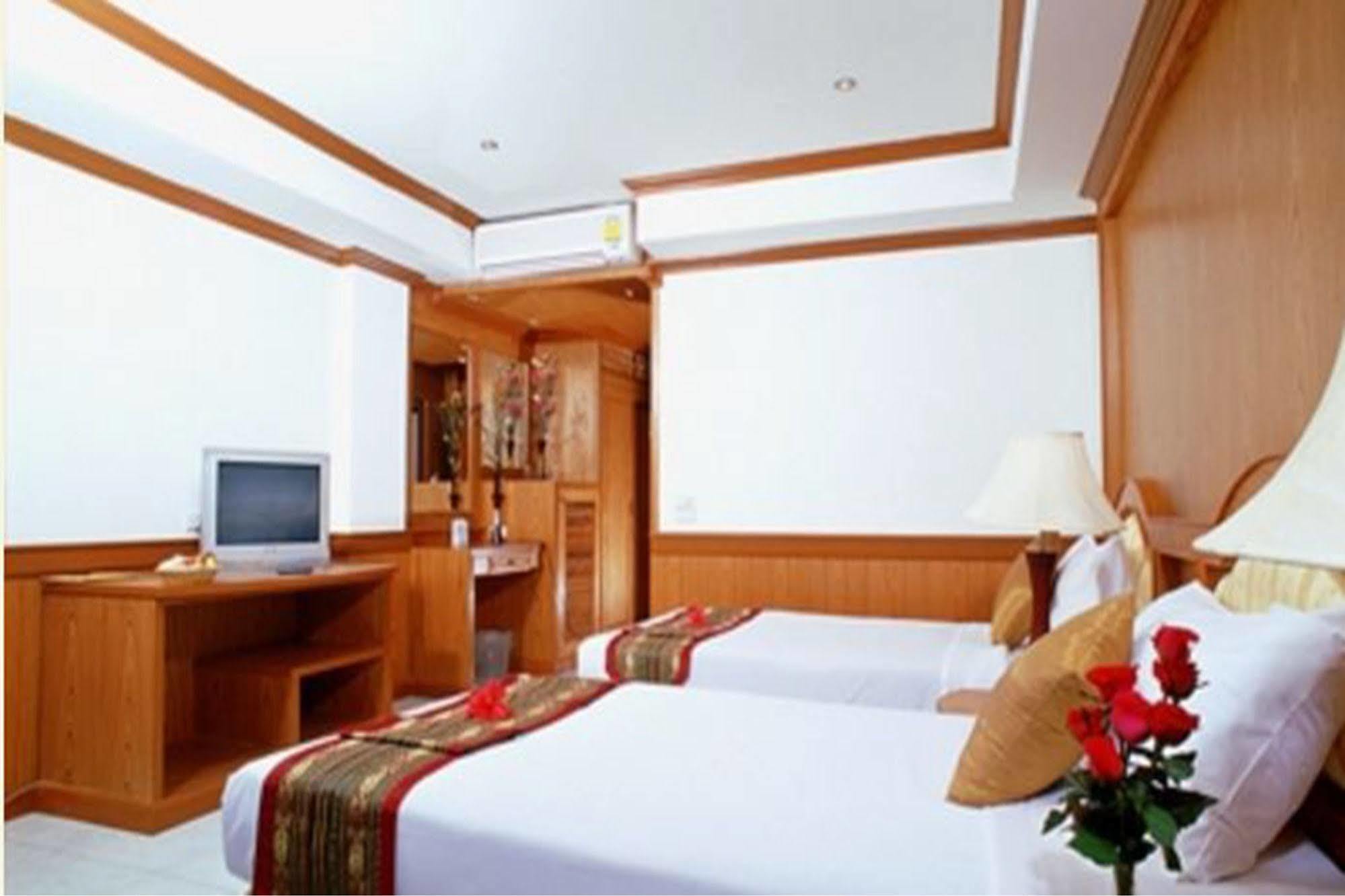 Grand Sea View Beach Resotel Lipa Noi Eksteriør billede