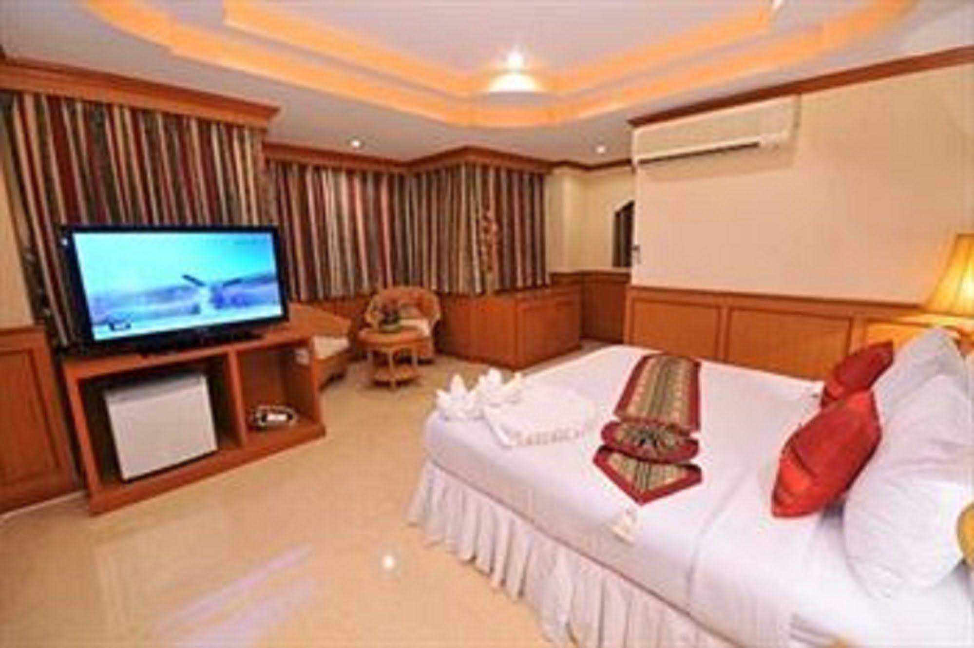 Grand Sea View Beach Resotel Lipa Noi Eksteriør billede