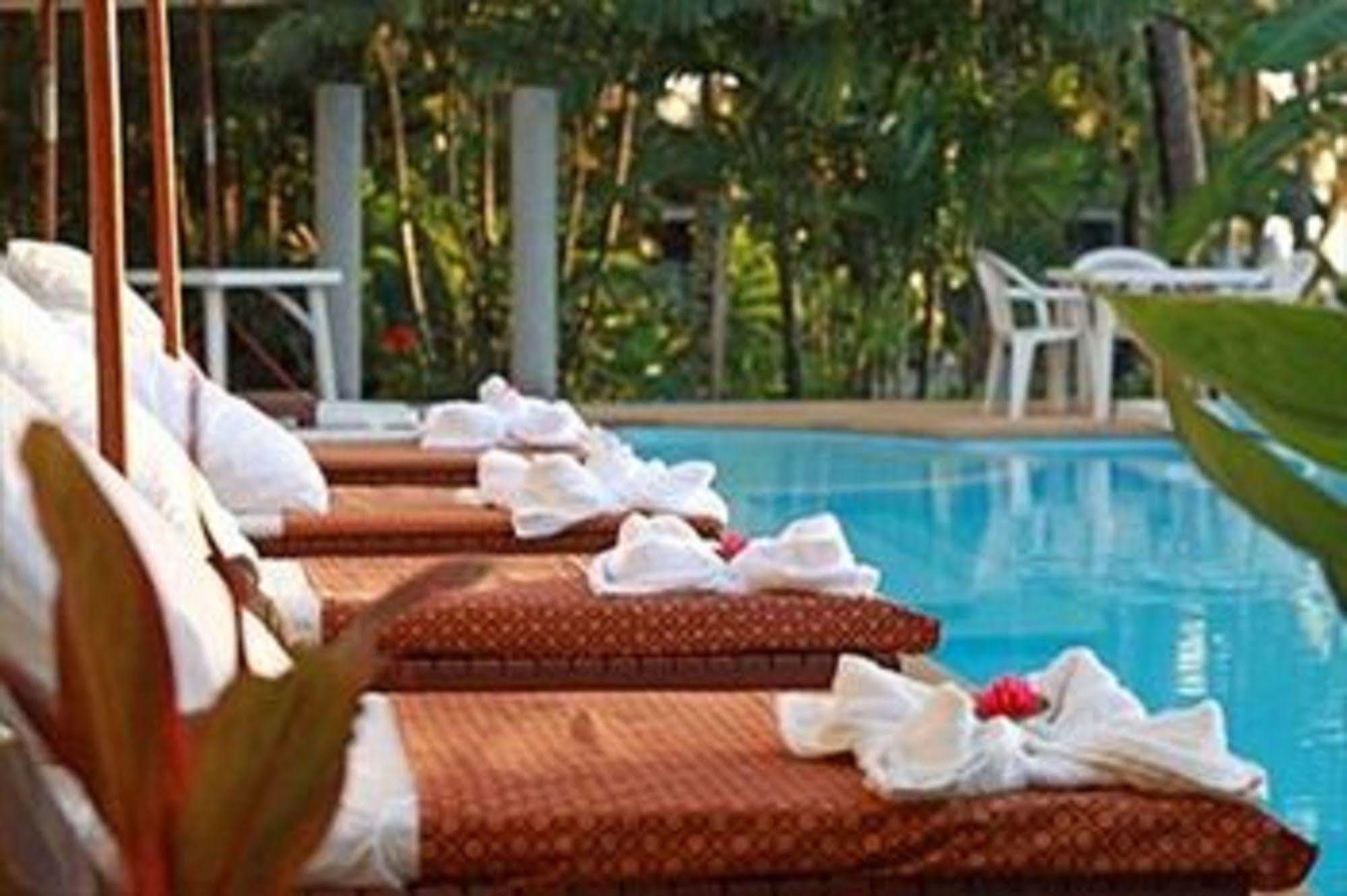 Grand Sea View Beach Resotel Lipa Noi Eksteriør billede