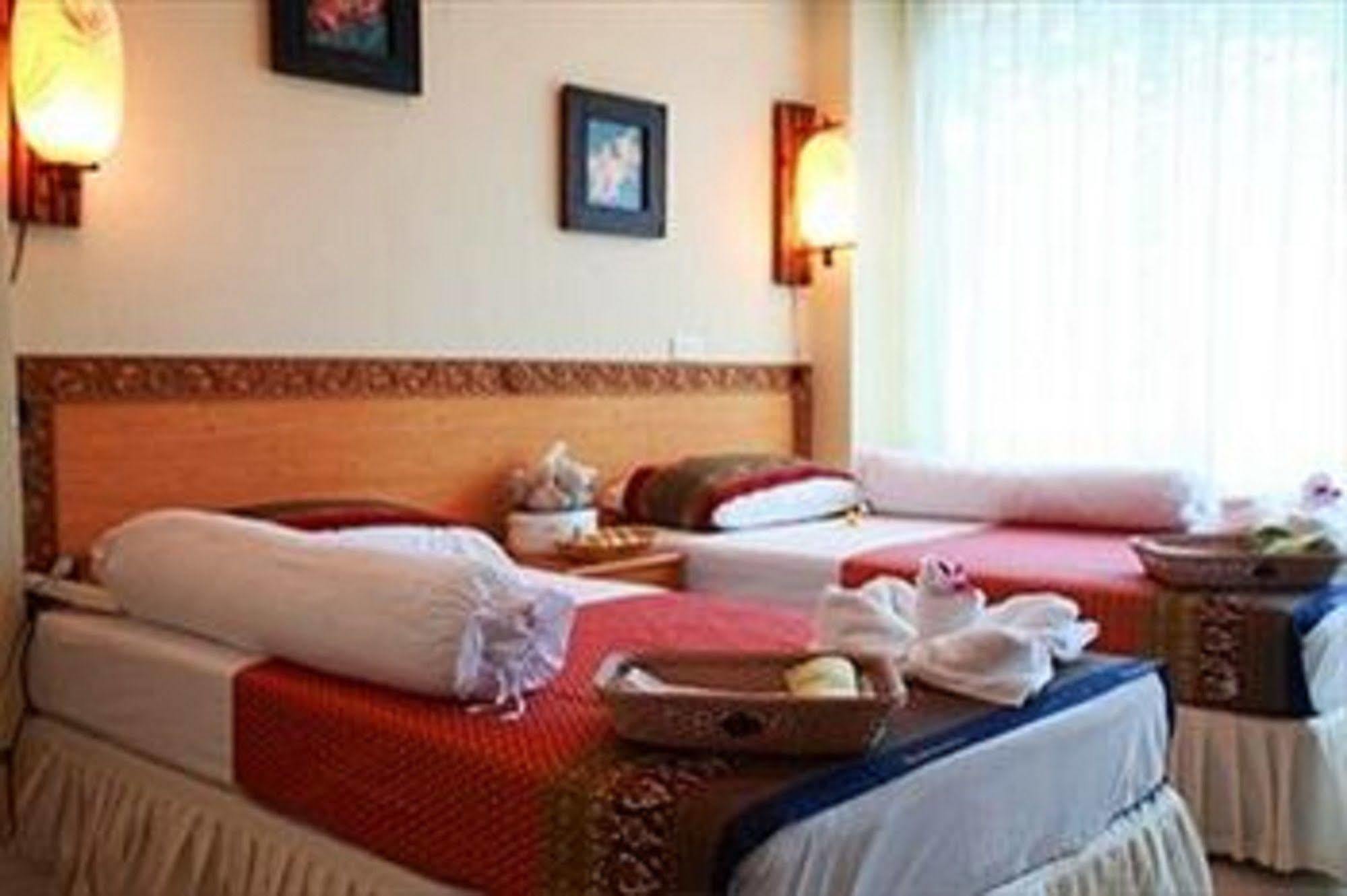 Grand Sea View Beach Resotel Lipa Noi Eksteriør billede