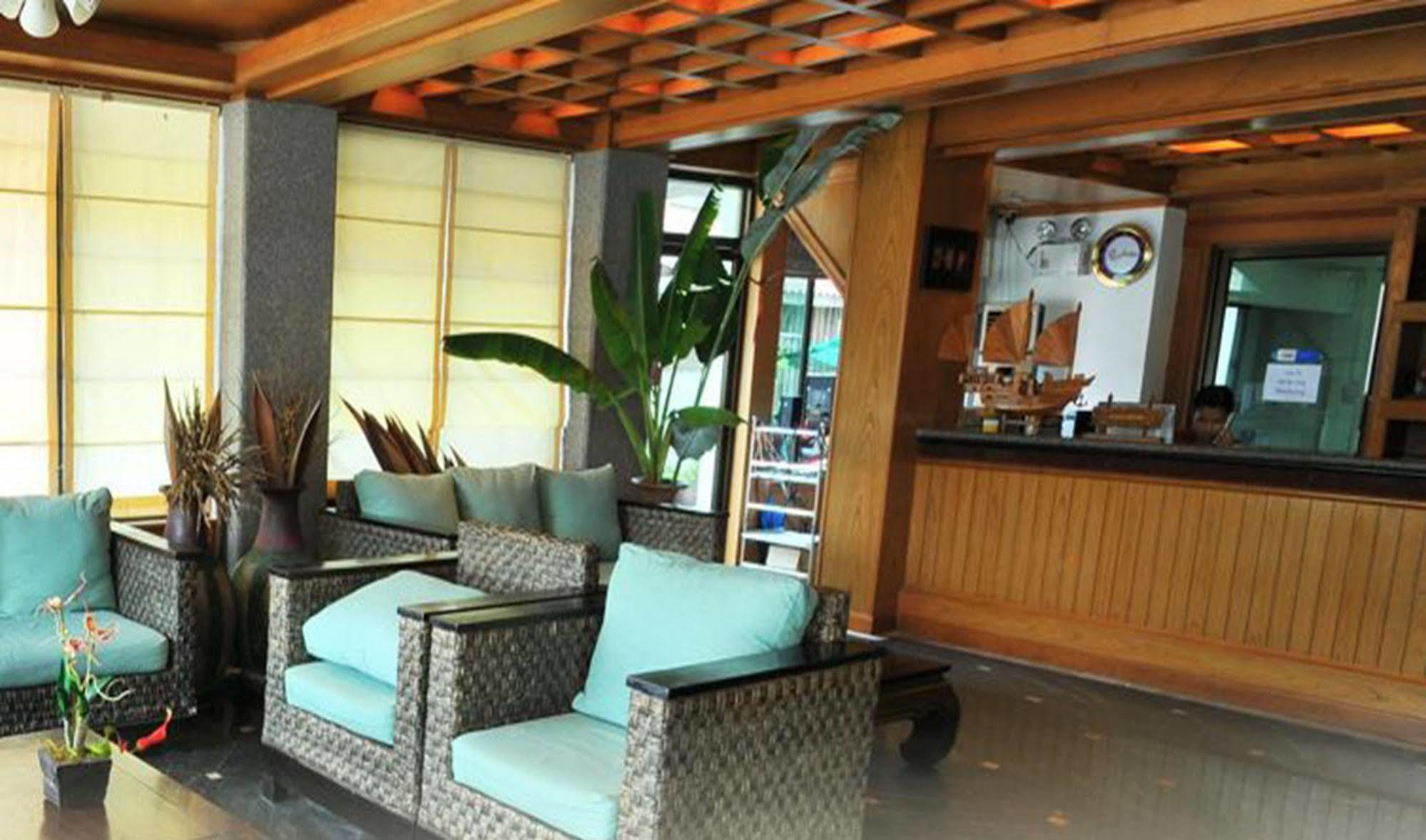 Grand Sea View Beach Resotel Lipa Noi Eksteriør billede